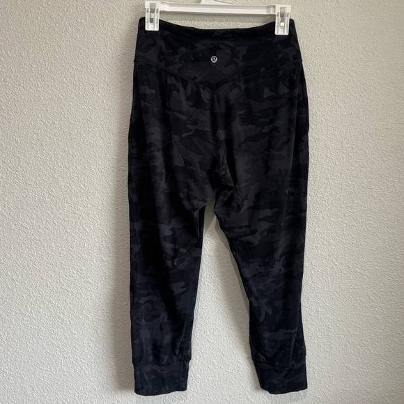 Lululemon Align Jogger Crop *23" Incognito Camo Multi Grey Size 6 Workout Gym - Picture 1 of 8
